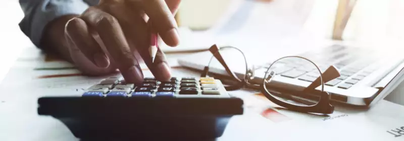How to Become an Accountant