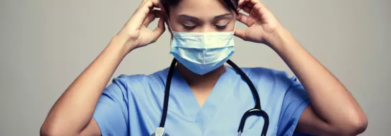 How hard is it to find a job as a registered nurse?