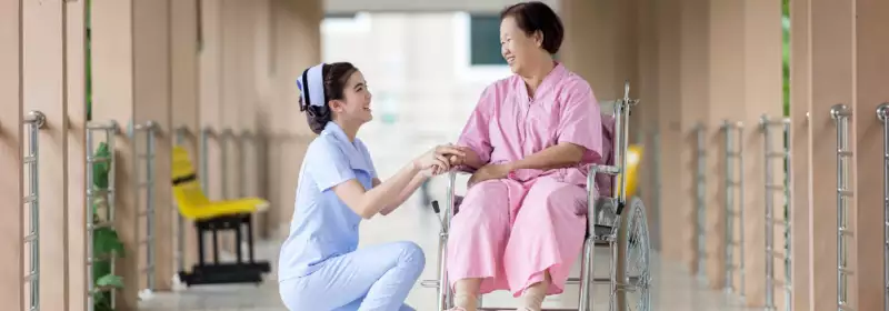Nurse with older lady