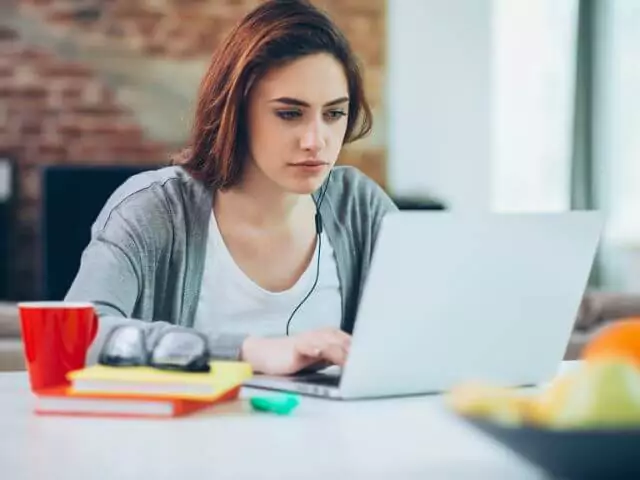 woman studying english online