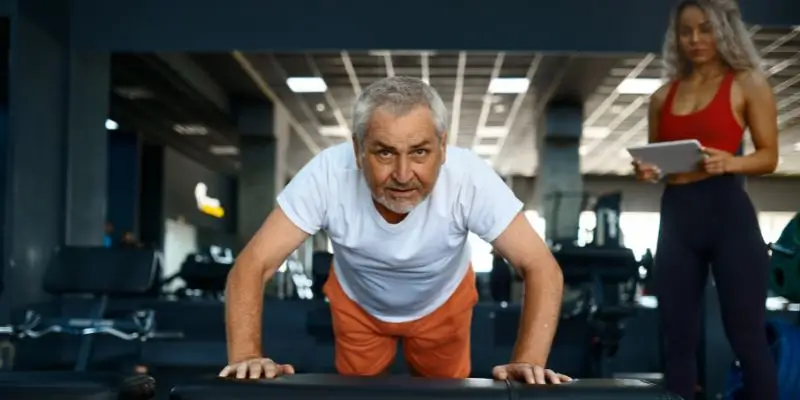 How to work with senior clients as a personal trainer