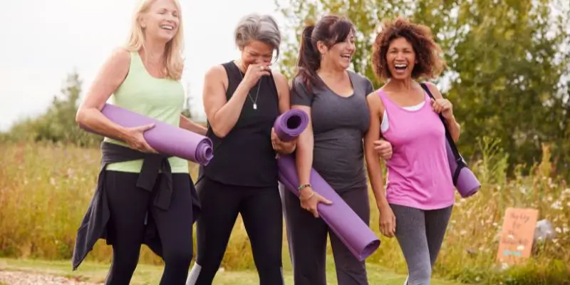 Make friends in outdoor bootcamp classes