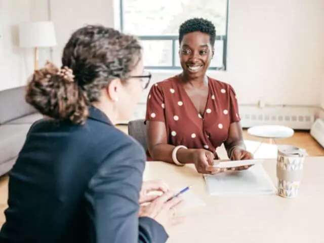 Female Mentor Teaching Female Student