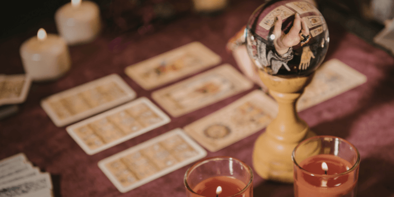 Study a clairvoyance course online from home